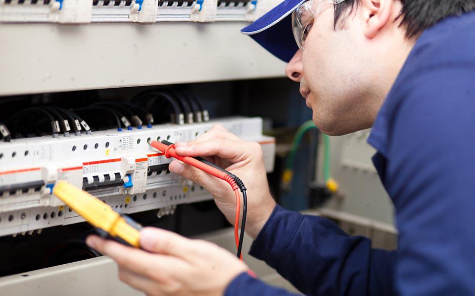 monteur électricien Bièvres